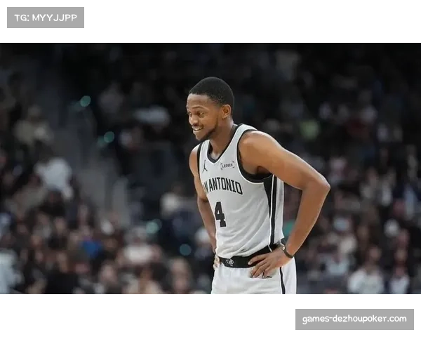 官方：猛龙队主帅拉贾科维奇因公开批评裁判被罚款25000美元